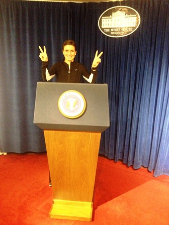 white house_jes at podium
