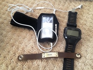 Race day packing list from runladylike.com