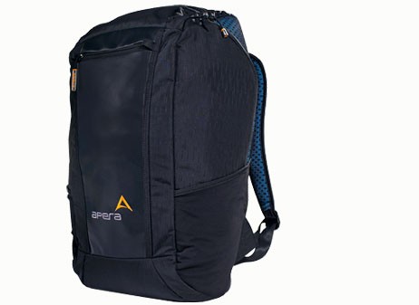 apera duffel pack on runladylike.com