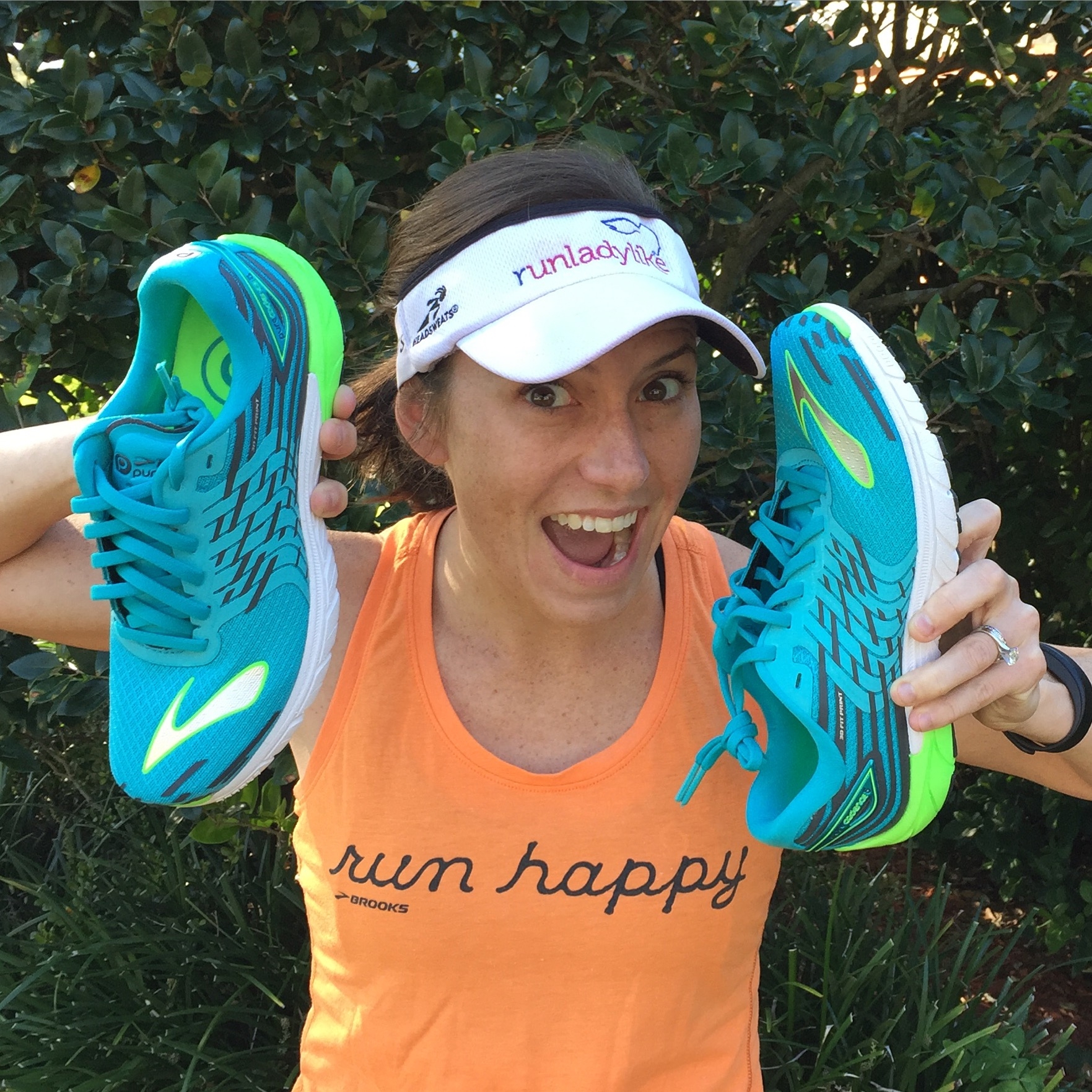 brooks running black friday 2016