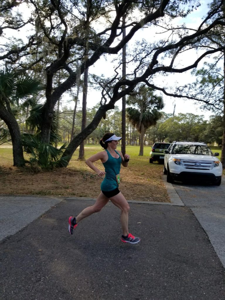 Holiday Halfathon race recap on runladylike.com